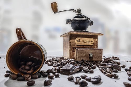 有关咖啡因, 咖啡研磨機, 巧克力的免费素材图片