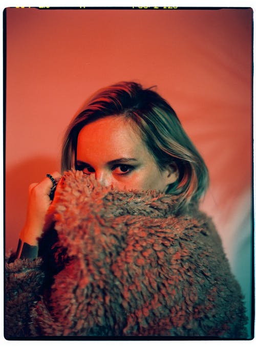 有关外框, 大衣, 女人的免费素材图片