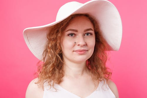 有关人, 女人, 帽子的免费素材图片