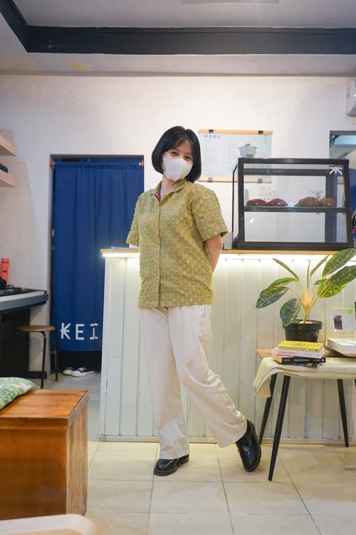 有关家, 擺姿勢, 新常态的免费素材图片