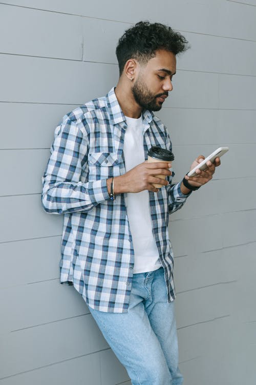 有关倚, 咖啡杯, 垂直拍摄的免费素材图片