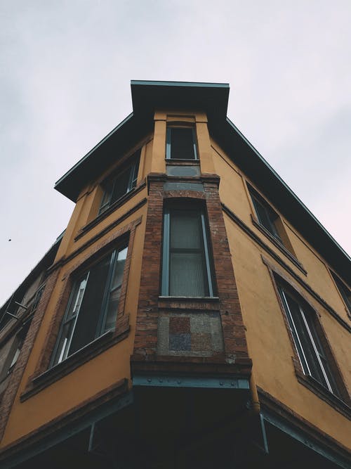 有关公寓樓, 垂直拍摄, 建築外觀的免费素材图片