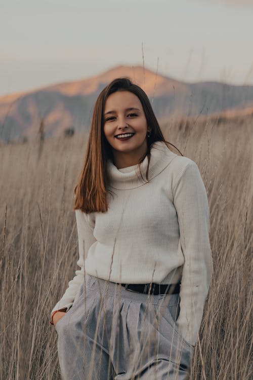 有关可愛, 垂直拍摄, 女孩的免费素材图片