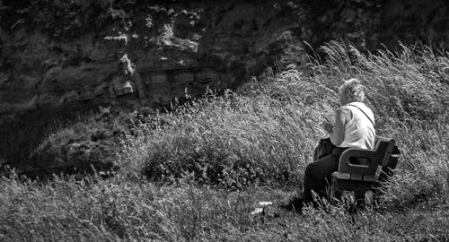 有关休閒, 坐, 女人的免费素材图片