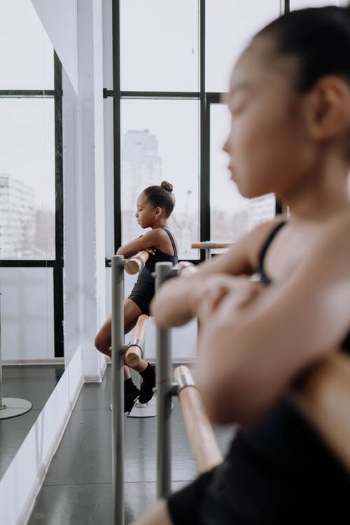 有关側面圖, 发髻, 工作室的免费素材图片