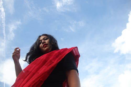 有关低角度拍攝, 圍巾, 天空的免费素材图片