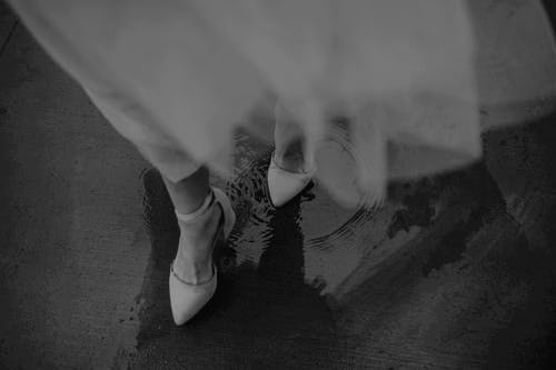 有关單色, 濕, 灰階的免费素材图片