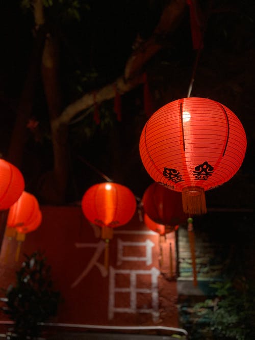有关中國燈籠, 垂直拍摄, 掛的免费素材图片