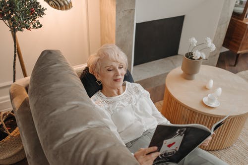 有关室內, 帥氣, 放下的免费素材图片