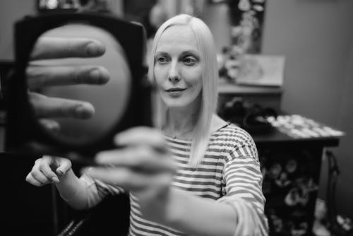 有关女人, 客戶, 室內的免费素材图片