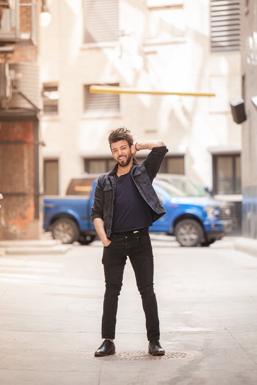 有关人, 人孔, 停的免费素材图片