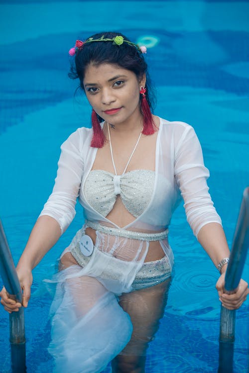 有关單車龍頭, 垂直拍摄, 年輕的免费素材图片