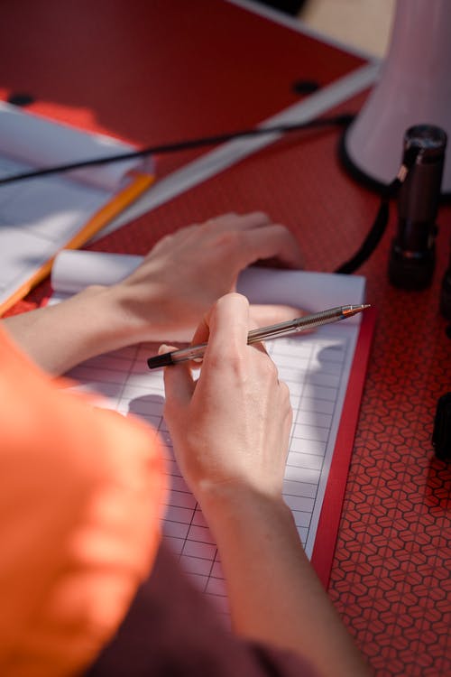 有关伸出援助之手, 合作, 團隊合作的免费素材图片