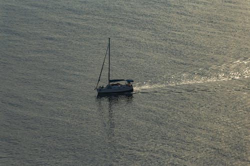 有关交通系統, 帆船, 平静的水的免费素材图片