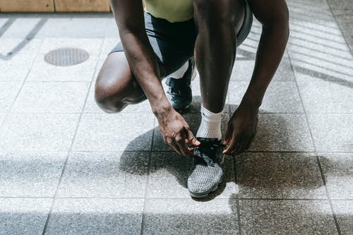 有关健康, 活躍, 綁鞋帶的免费素材图片