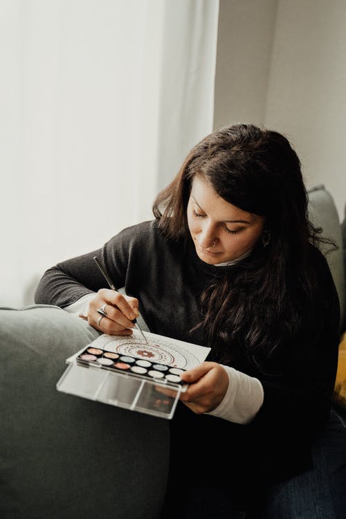 有关垂直拍摄, 女人, 室內的免费素材图片