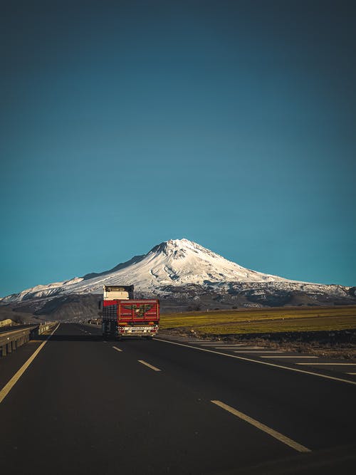 有关乡村小路, 柏油路面, 瀝青的免费素材图片