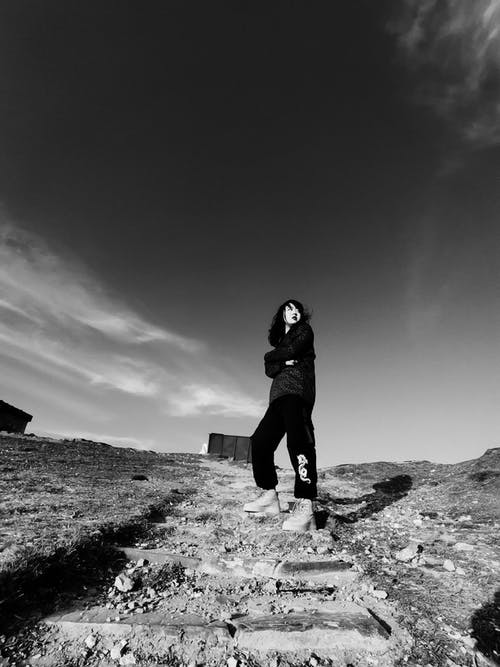 有关單色, 垂直拍摄, 天空的免费素材图片