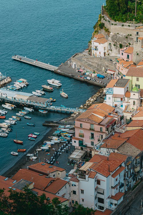 有关停泊, 垂直拍摄, 城鎮的免费素材图片