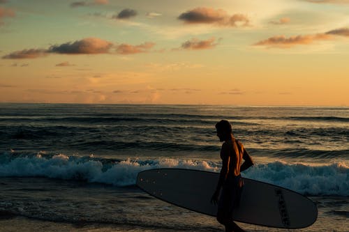 有关休閒, 半裸, 天空的免费素材图片