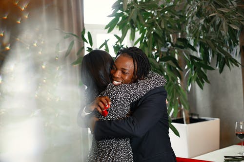 有关一對, 感情, 擁抱的免费素材图片