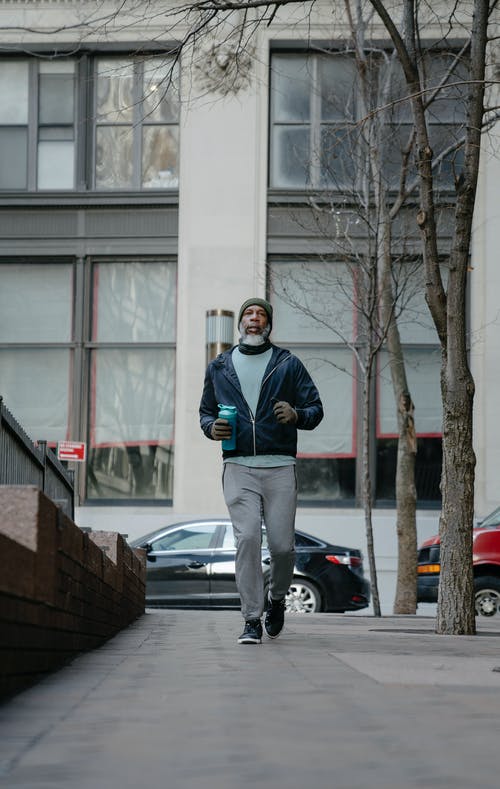 有关人, 人行道, 休息的免费素材图片