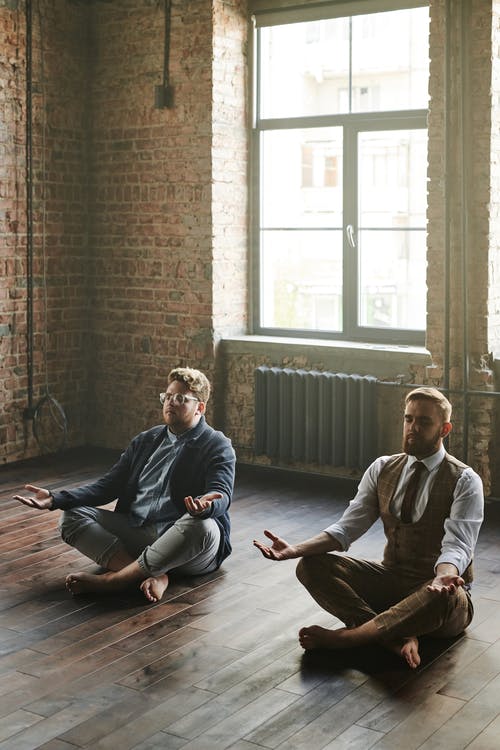 有关冥想, 垂直的, 室內的免费素材图片