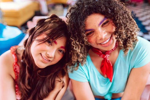 有关LGBTQ, 化妝, 快樂的免费素材图片