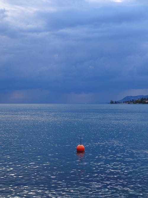 有关垂直拍摄, 多雲的, 浮標的免费素材图片