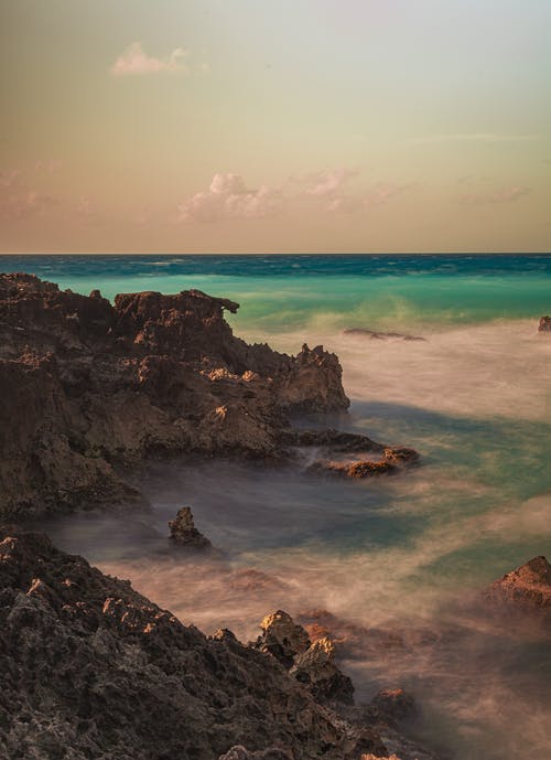 有关垂直拍摄, 岩石, 岩石的的免费素材图片