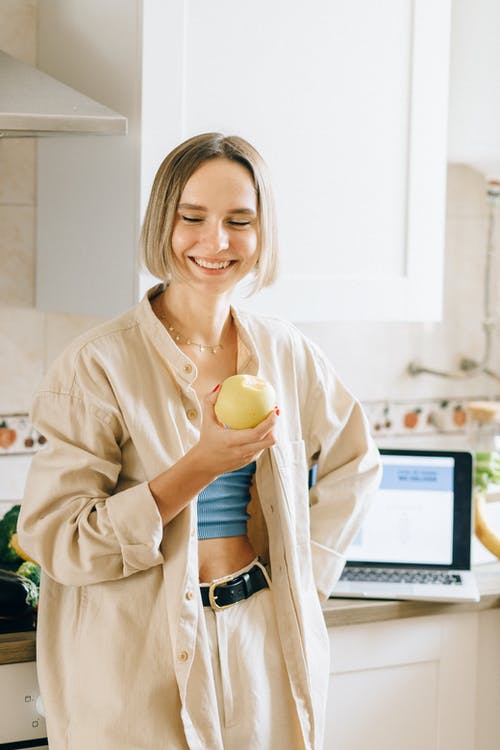 有关互聯網, 冠状病毒, 垂直拍摄的免费素材图片