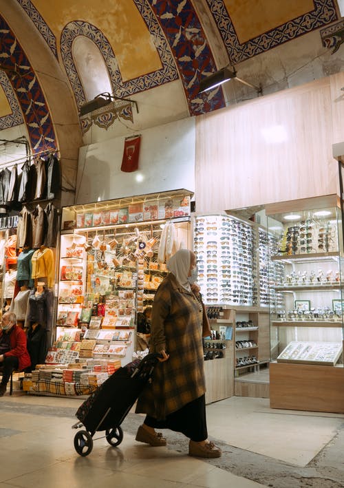 有关商店, 垂直拍摄, 女人的免费素材图片