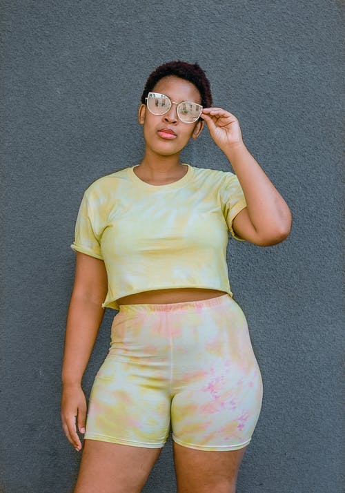 有关丰满, 垂直的, 年輕的免费素材图片