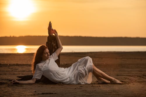 有关圓點連衣裙, 太陽, 女人的免费素材图片