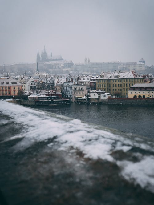有关冬季, 垂直拍摄, 城鎮的免费素材图片