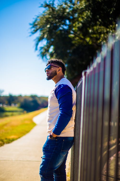 有关个性, 人, 人行道的免费素材图片