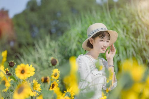 有关夏天, 太陽帽, 女人的免费素材图片