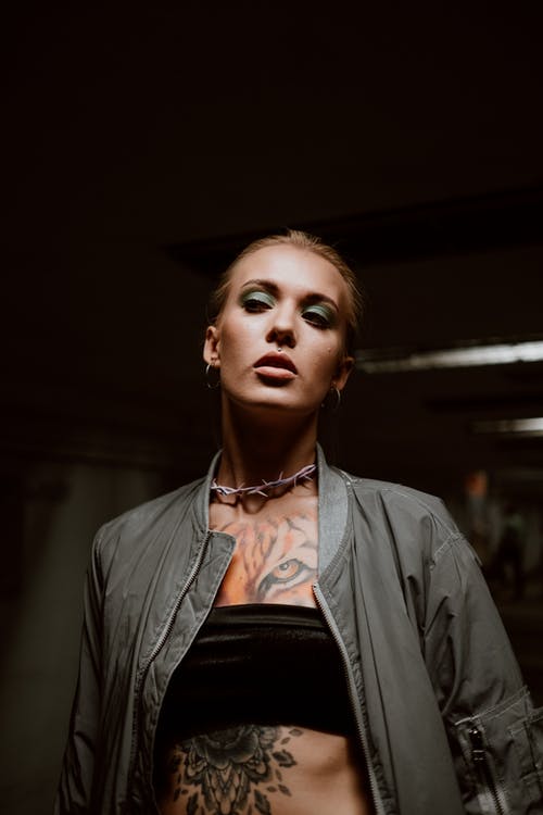 有关光鮮亮麗, 出现, 刺青的免费素材图片