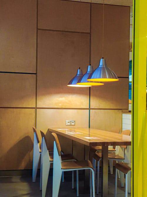 有关垂直拍摄, 室內, 挂灯的免费素材图片