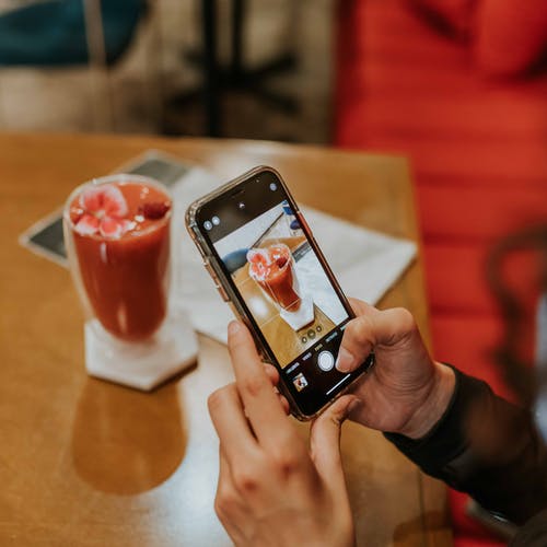 有关冰沙, 手, 拍照的免费素材图片