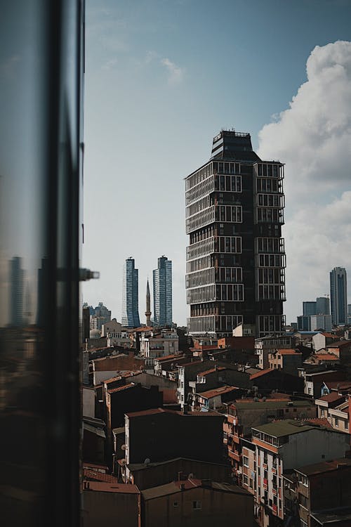 有关垂直拍摄, 城市, 天際線的免费素材图片