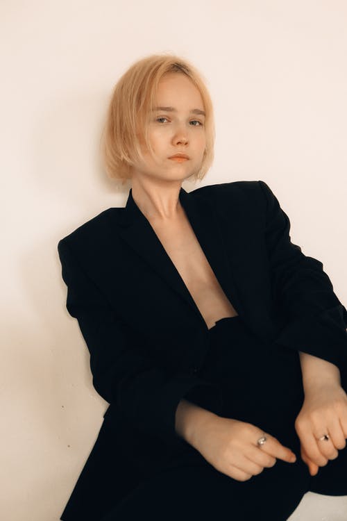 有关人, 可愛, 坐的免费素材图片