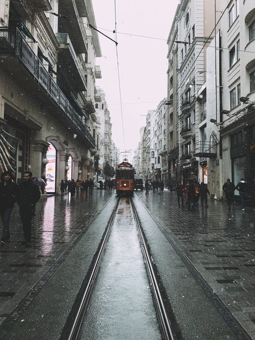 有关@户外, 地面湿滑, 垂直拍摄的免费素材图片