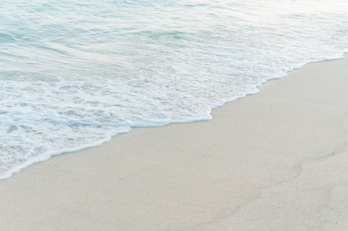 有关岸邊, 泡沫的, 浪潮的免费素材图片