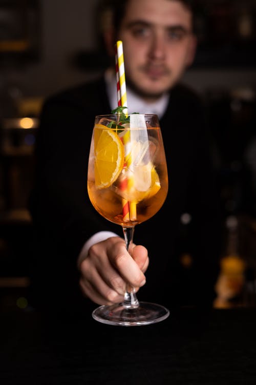 有关举起, 乾草, 人的免费素材图片