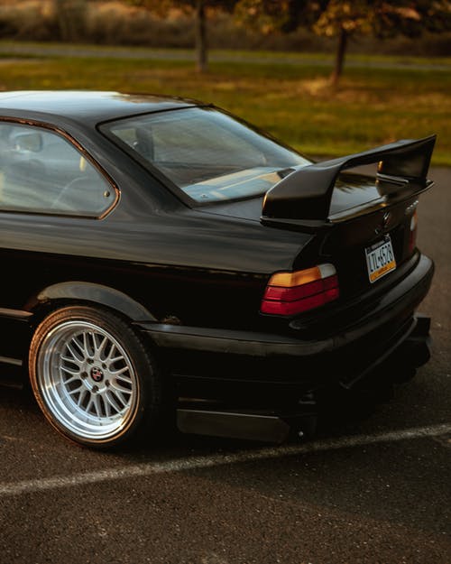 有关停, 四門轎車, 垂直拍摄的免费素材图片