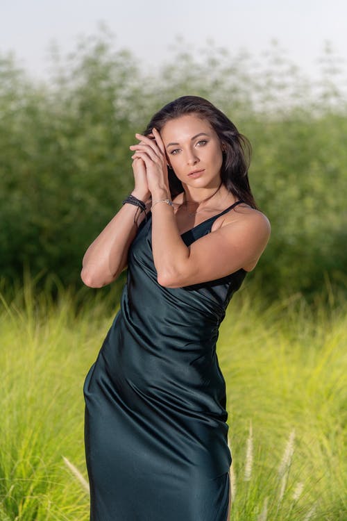 有关垂直拍摄, 女人, 性感的的免费素材图片