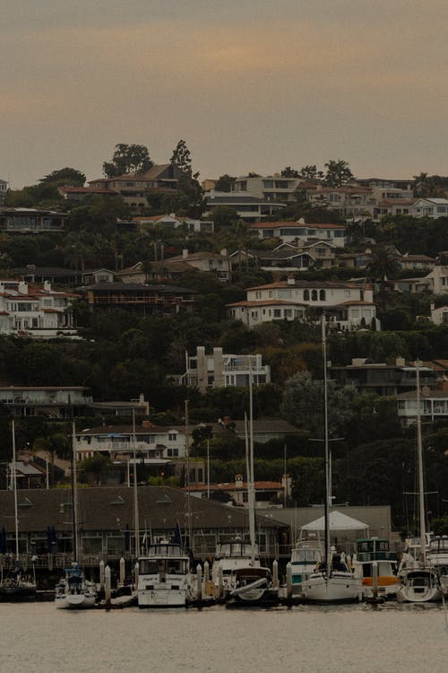 停靠的船 · 免费素材图片