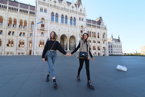 有关城鎮, 女性, 廣場的免费素材图片