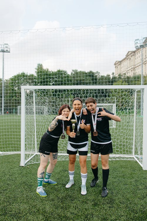 有关勝利, 團隊合作, 女子足球的免费素材图片